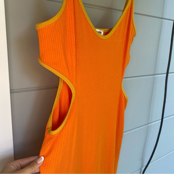 Reformation Lilou Knit Dress in Citrus/Ochre size L - Picture 11 of 16